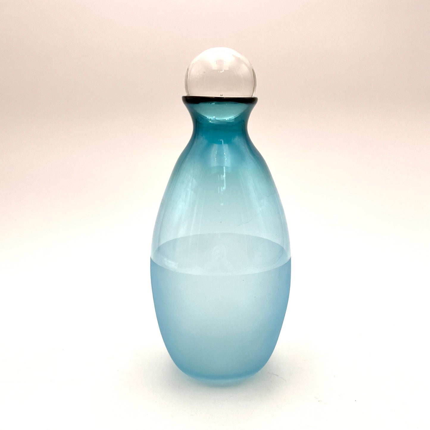 Decanter Aqua Half Matte 9.5"