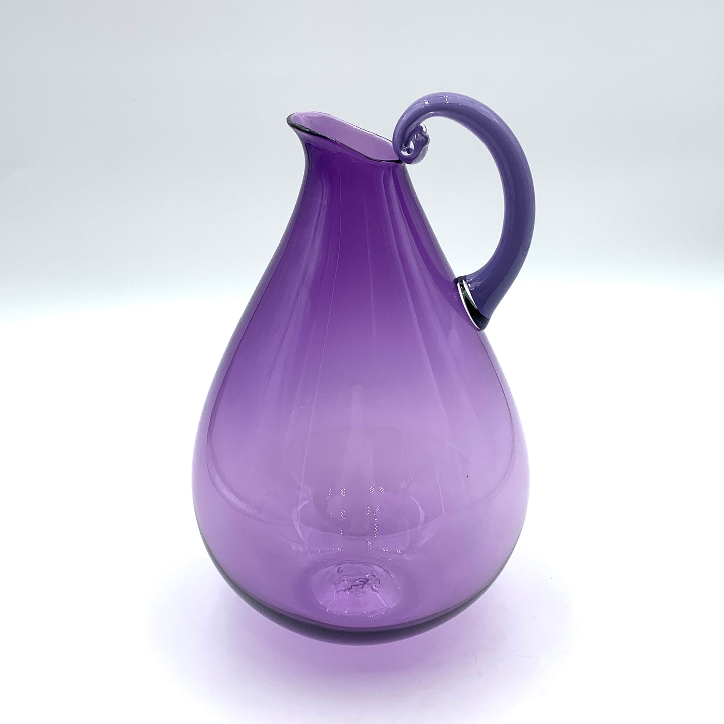 Droplet Pitcher