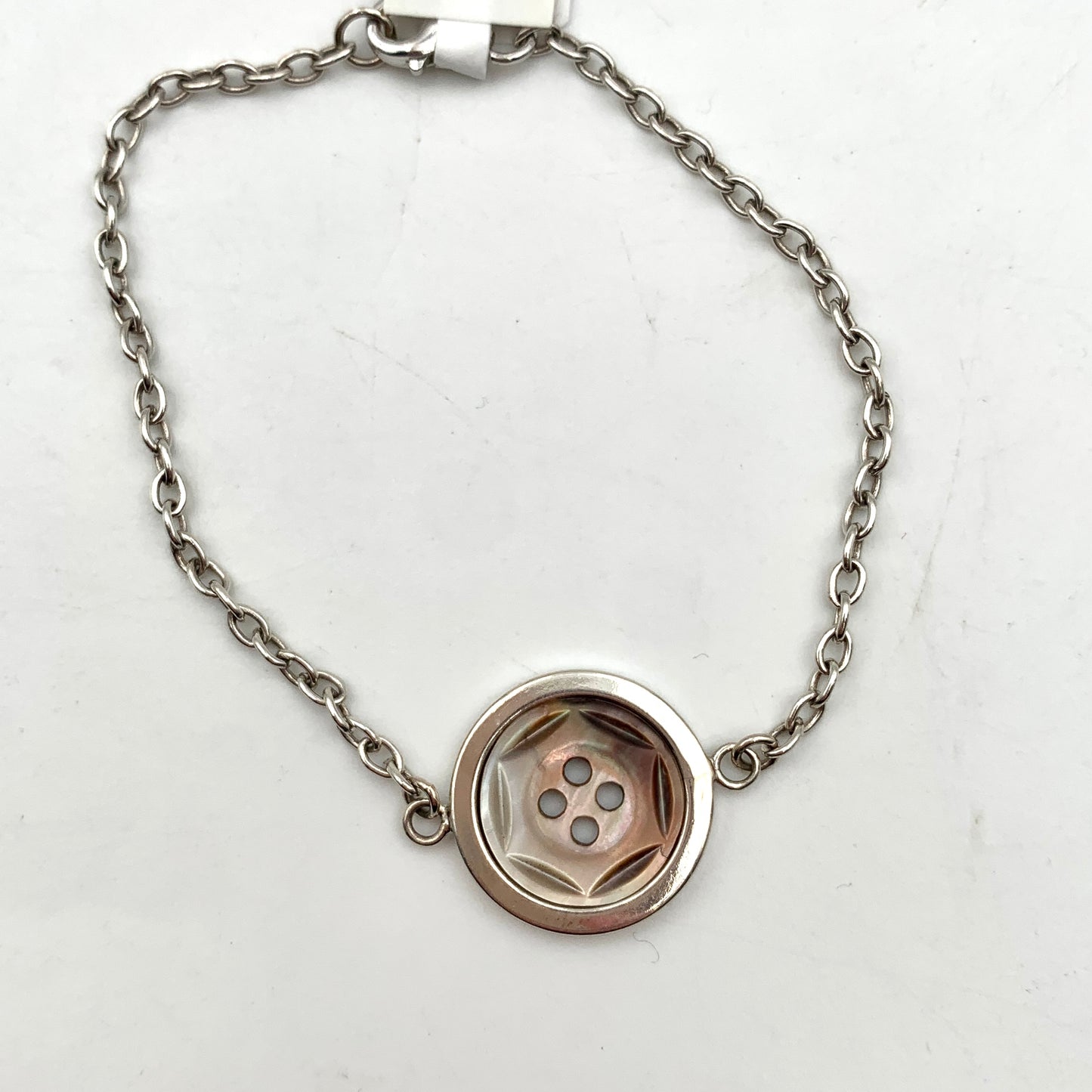 BR BB650 Heavy Frame MOP Button Carved Star