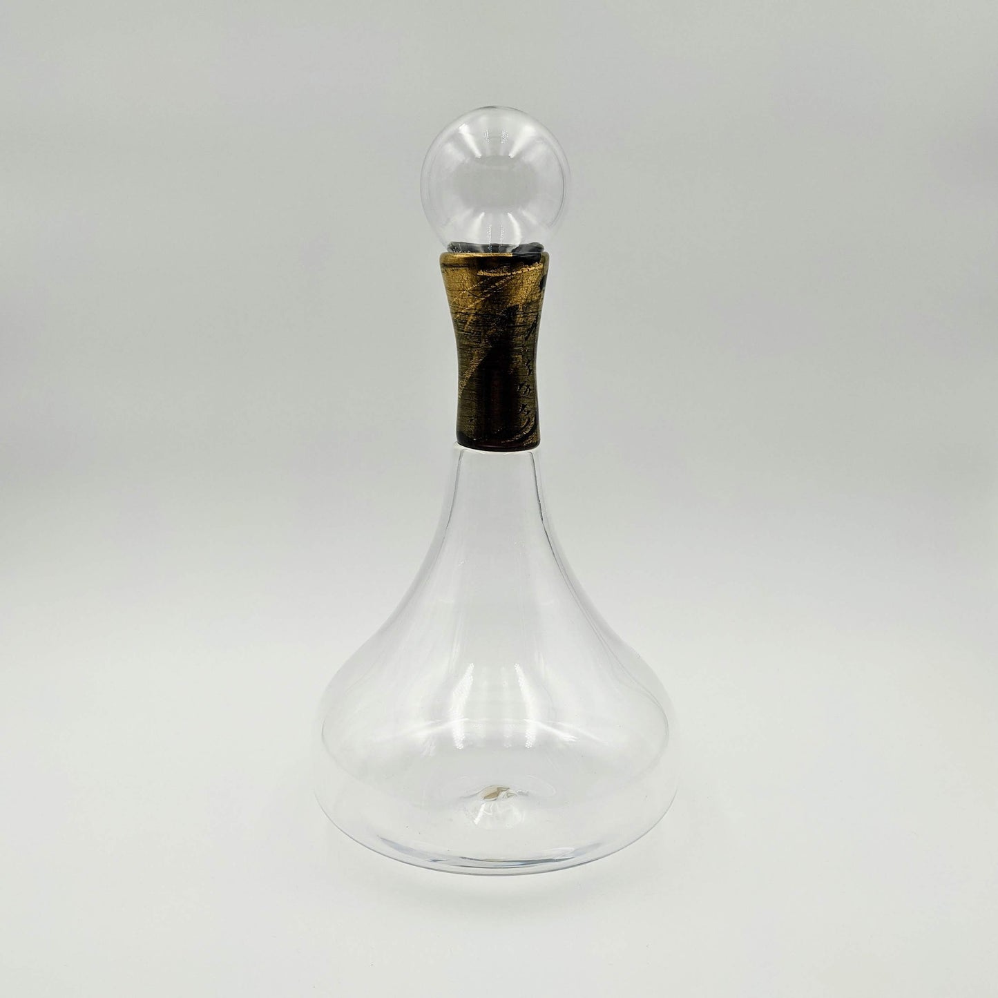 Wine Decanter - Black and Gold