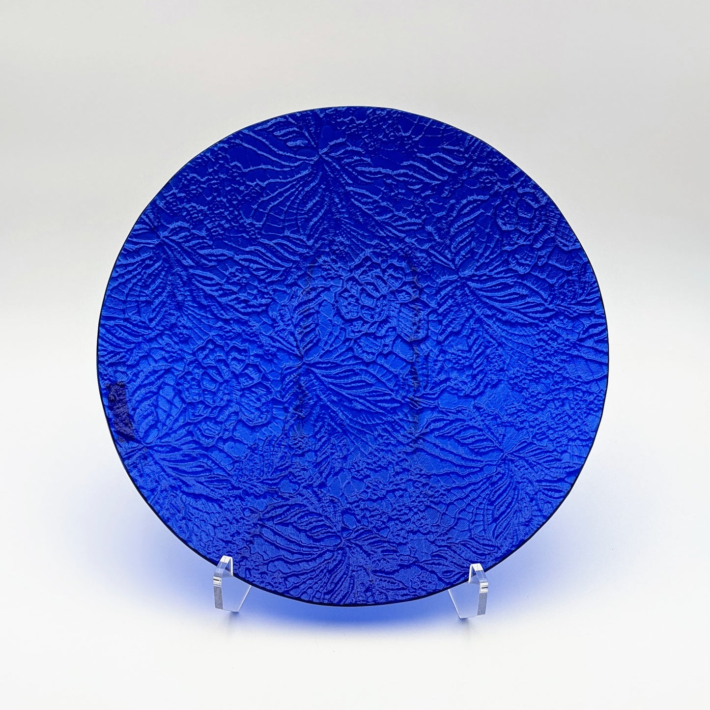 15" Lace Shallow Bowl (Cobalt)
