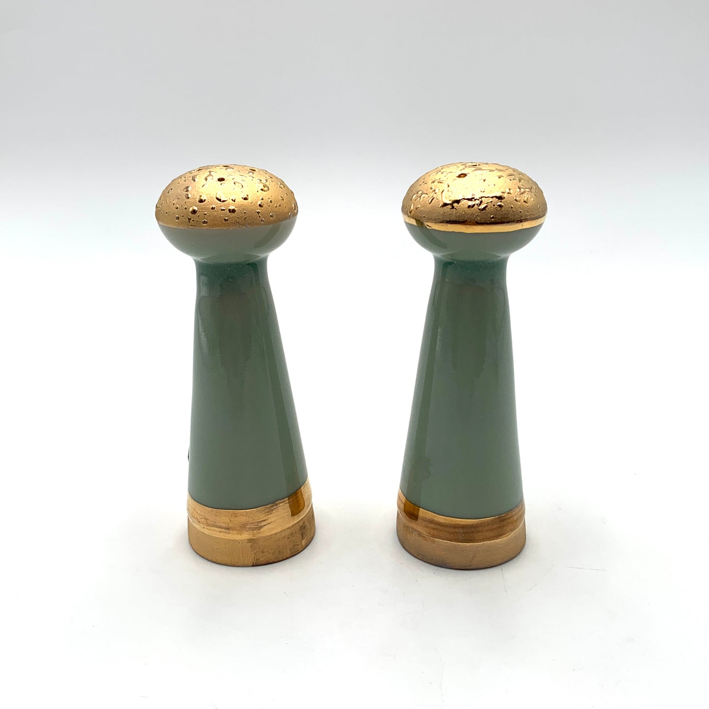 Salt and Pepper Shaker Set