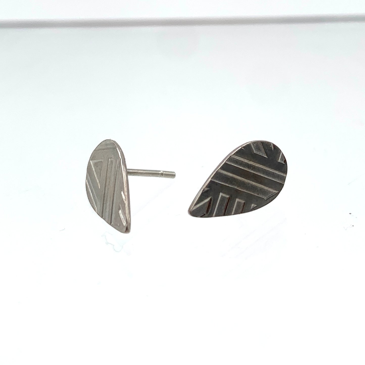 SS Textured Teardrop Stud Earrings - Geometric