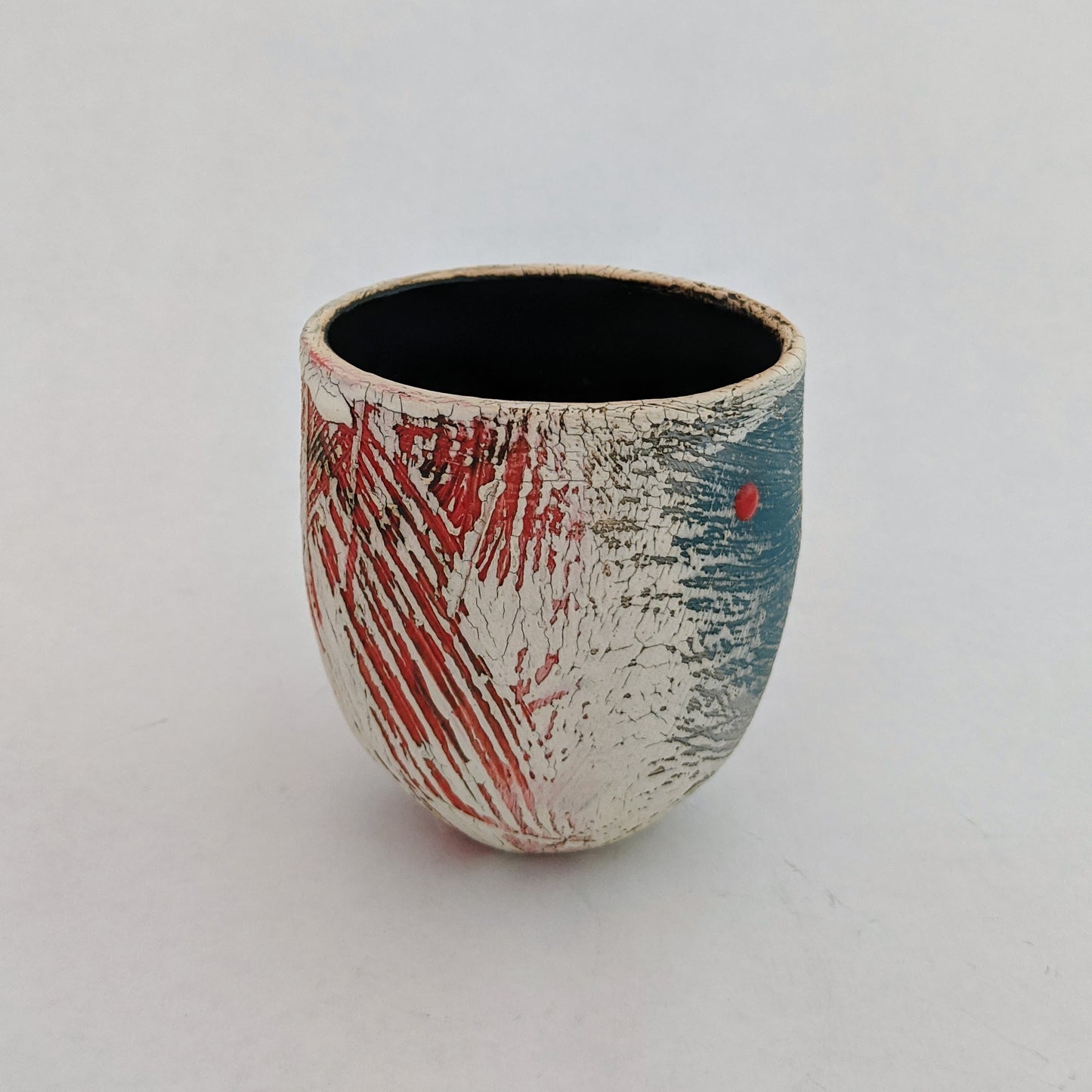 Small Pot/Vase (red dot)