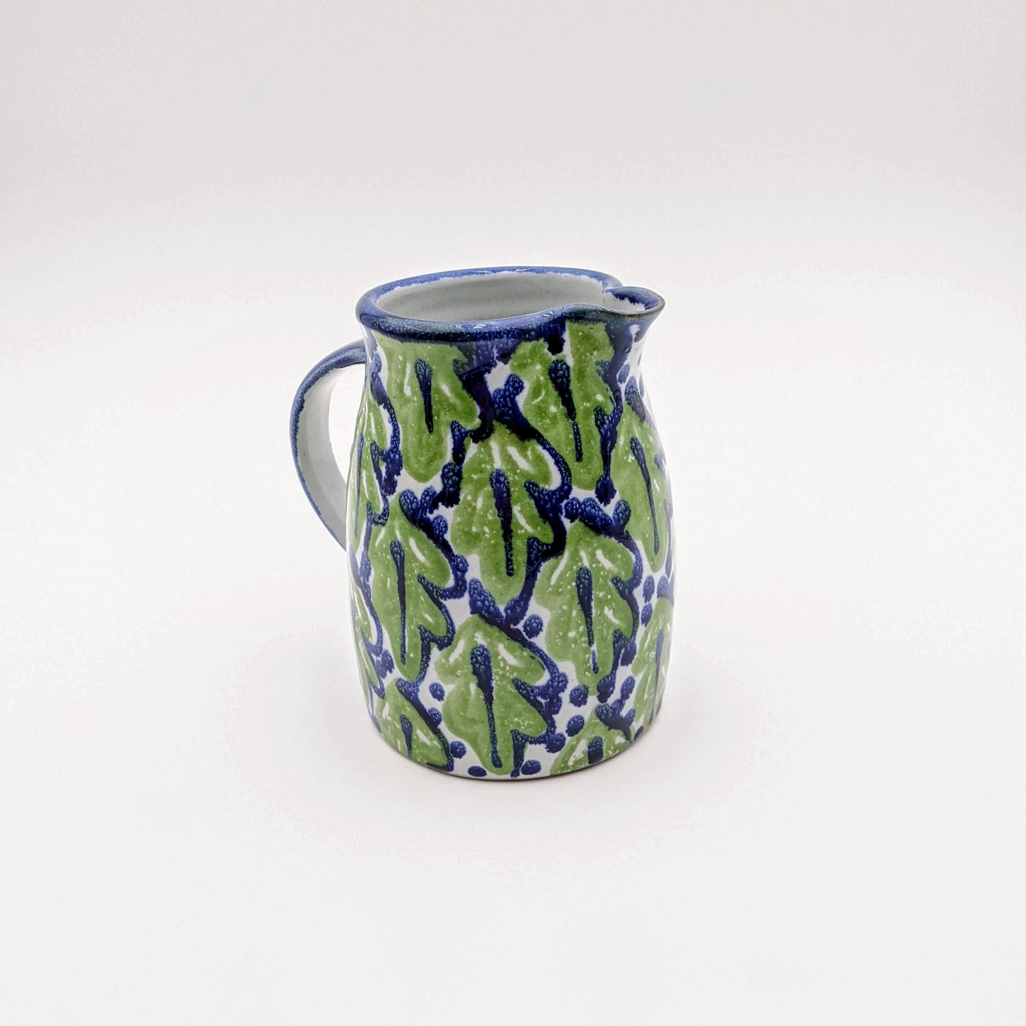 Small Pitcher Leaf Motif