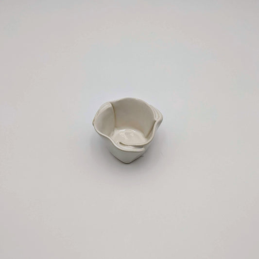 Tiny Pot w/ tiny spoon