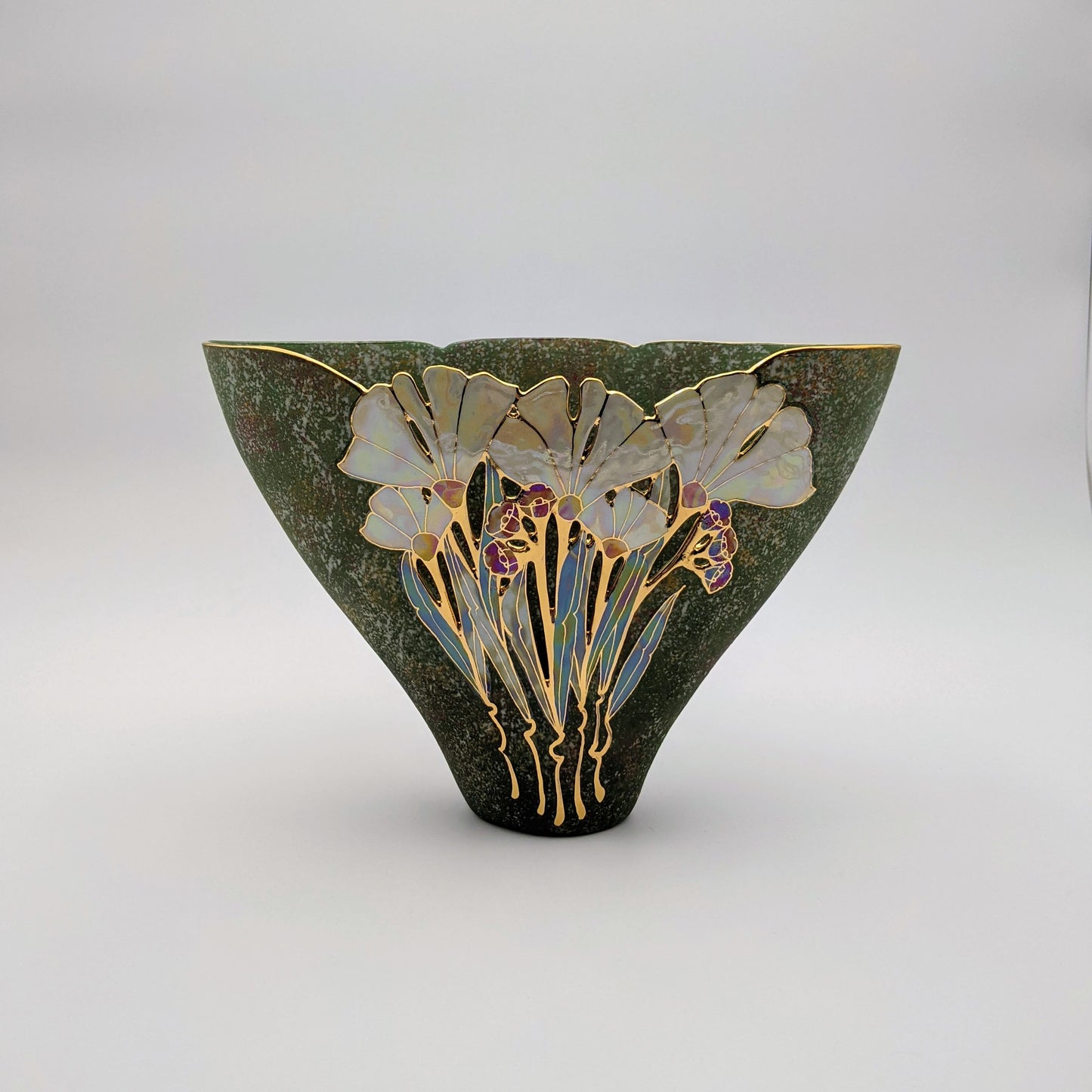 Small Triangle Vase Meadowgreen