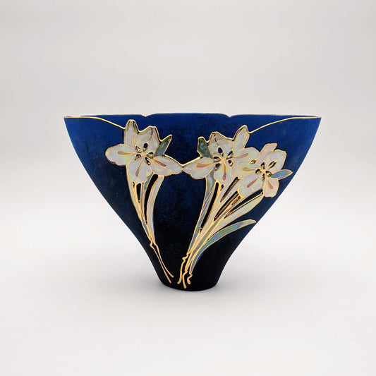 Small Triangle Vase Blue Velvet