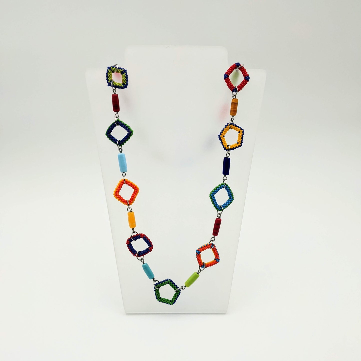 NL Beaded Necklace Brights 2023
