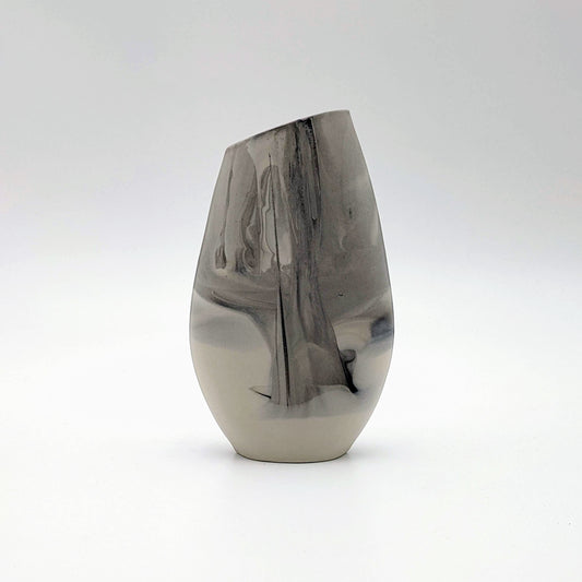 Med.  Marbled Vase 2024